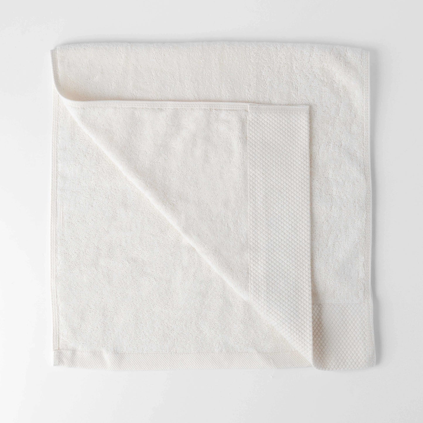 Carelika Hand Towel 40x80cm - Bahja Care