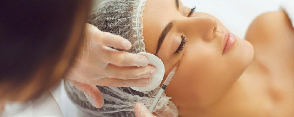 The effect of Hyaluronic acid on the skin - Bahja Care 