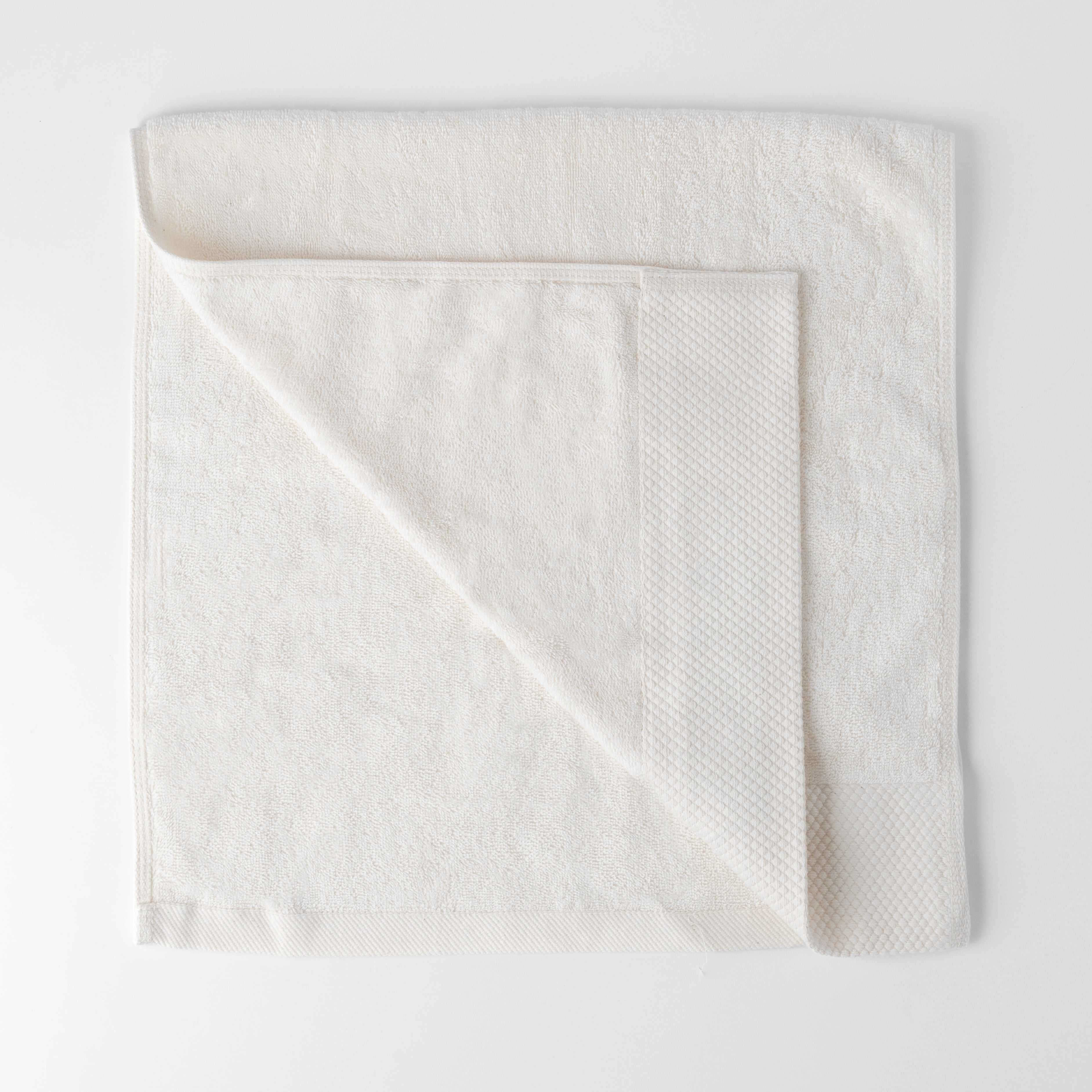 Carelika Hand Towel 40x80cm - Bahja Care 