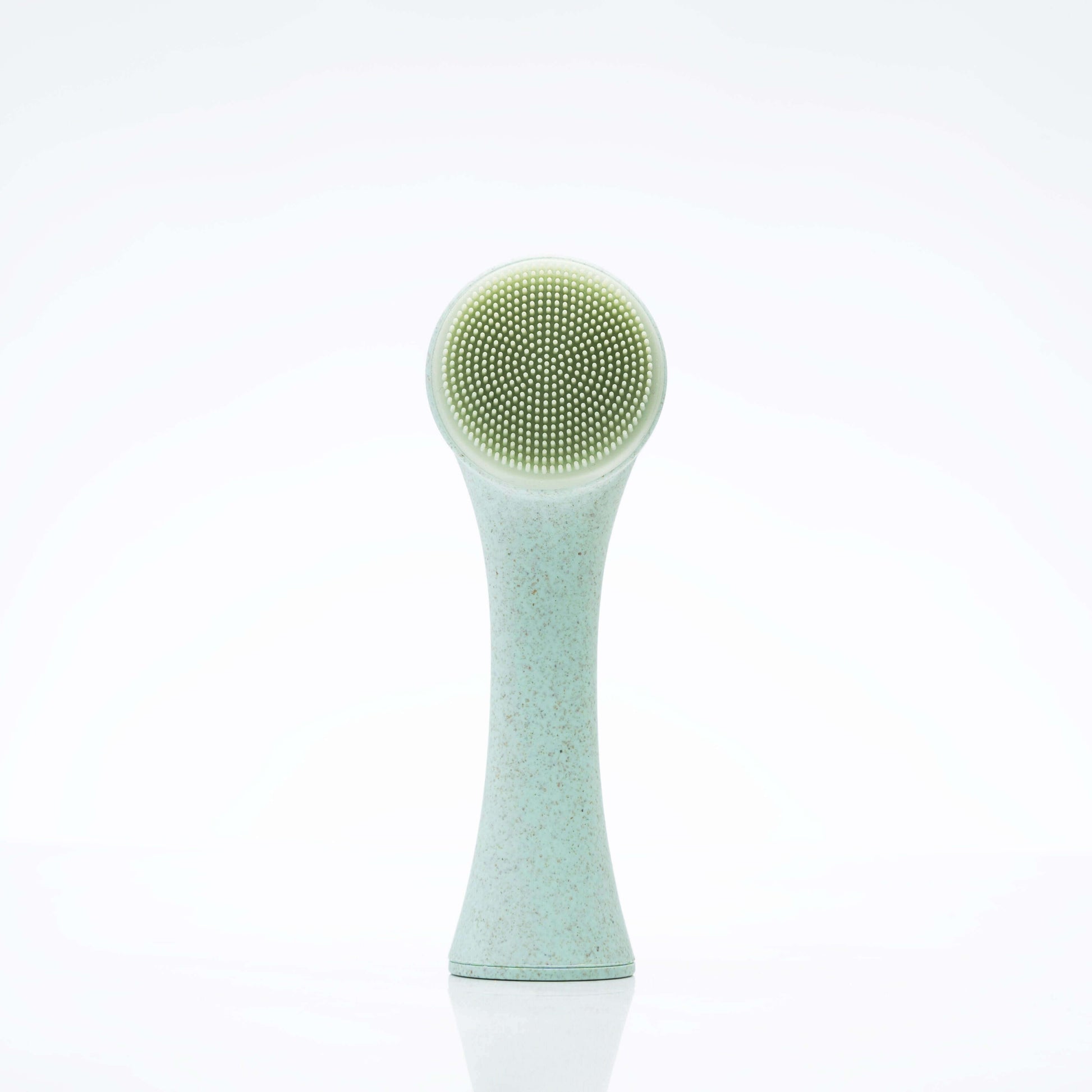 Carelika 3D massage brush for facial care with cleansing microfiber and silicone bristles, ideal for gentle skin cleansing.