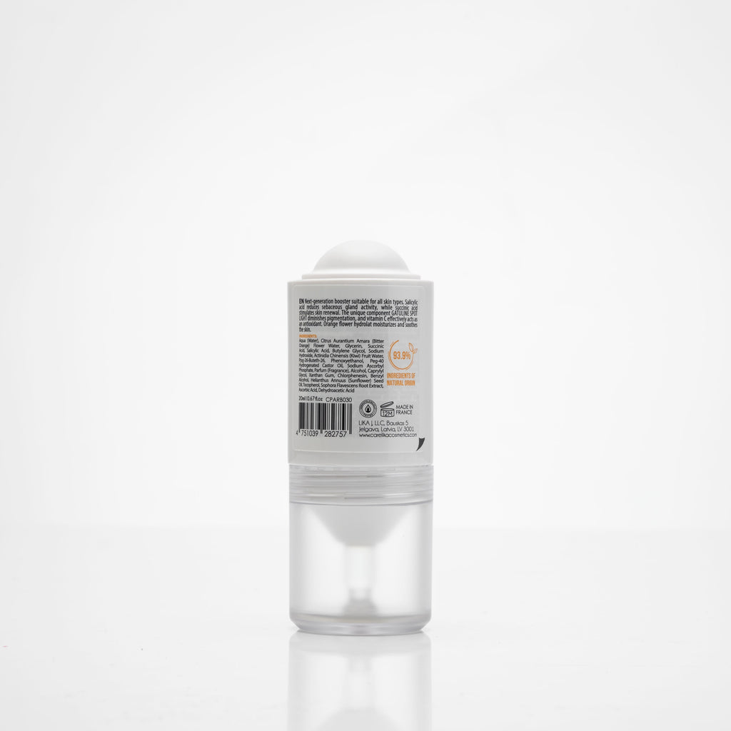 Carelika BHA & Amber Acid Renewal Booster – product bottle lifestyle shot