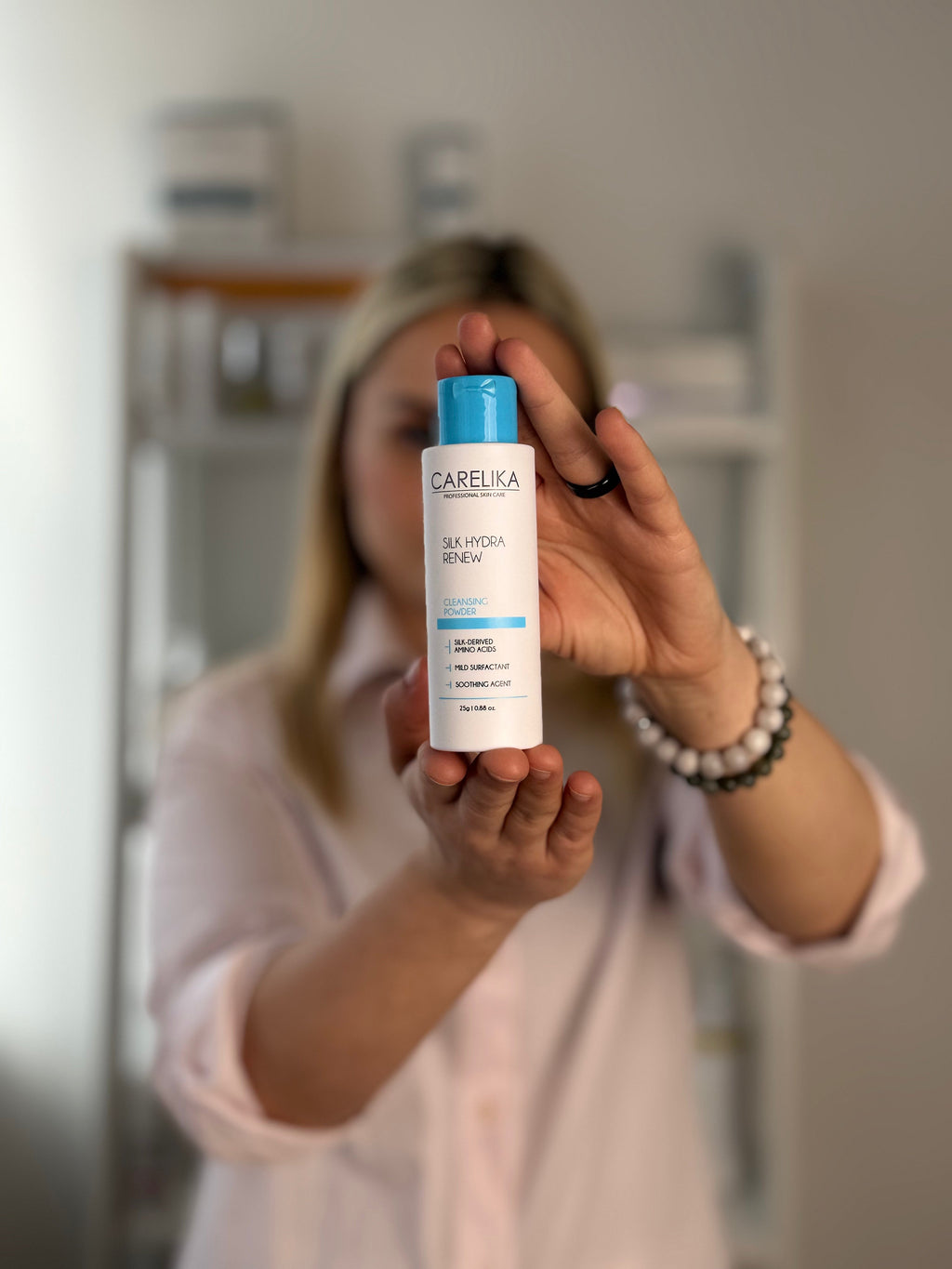 Carelika Silk Hydra Renew Cleansing Powder – product lifestyle shot